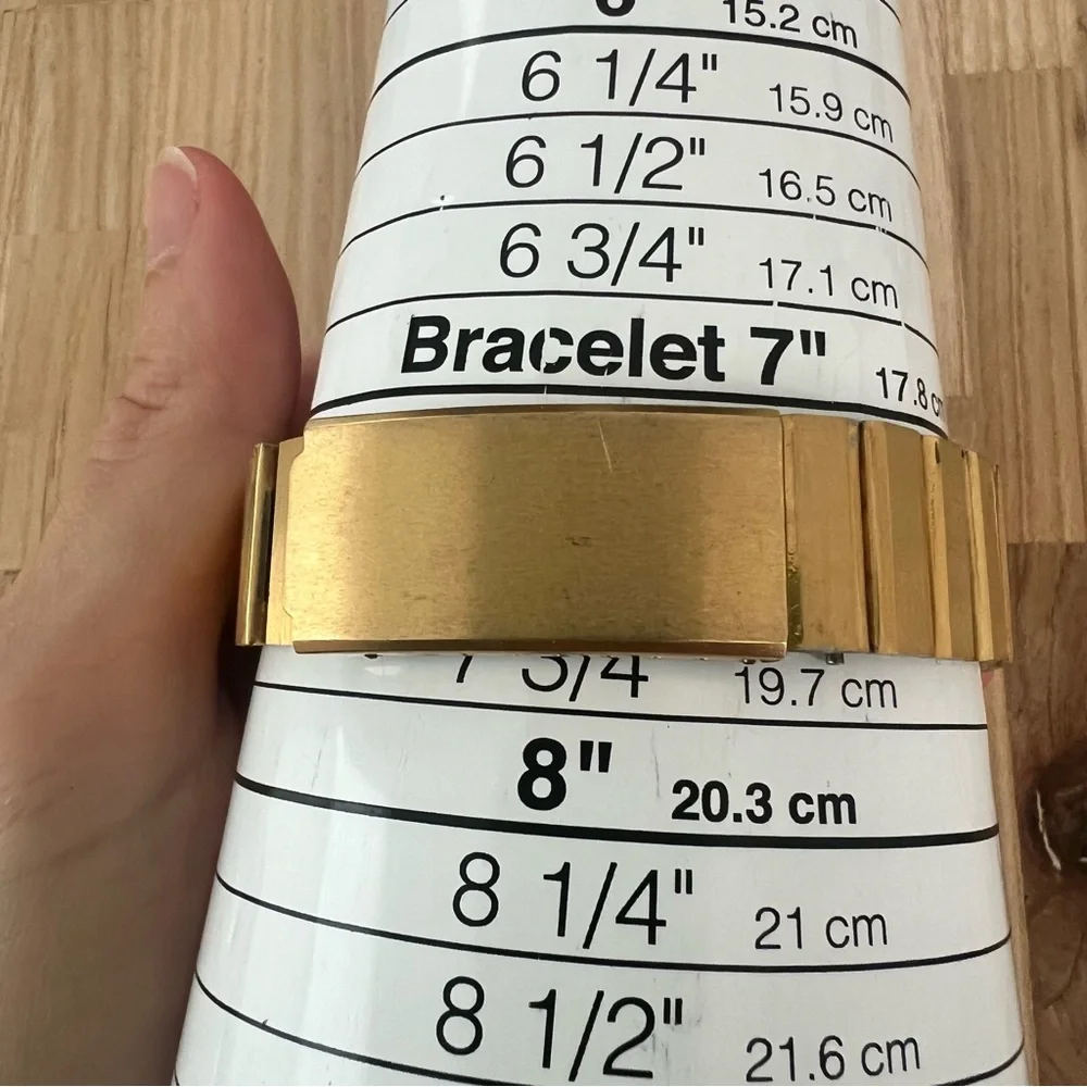 Citizen presidential style mens all gold tone dress watch NEW BATTERY